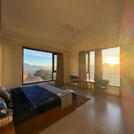 Windmill Inn Solan Екстер'єр фото