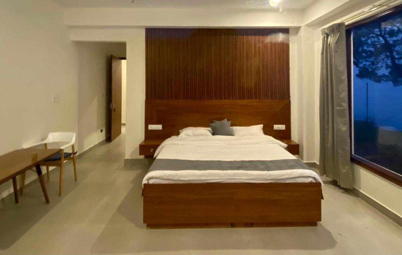 Windmill Inn Solan Екстер'єр фото