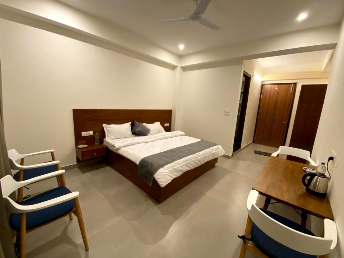 Windmill Inn Solan Екстер'єр фото